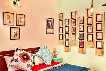 ツーリストアパートメント Naād   Cozy Luxurious Arty Studio Apartment