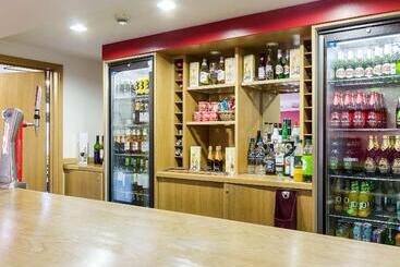 酒店 Travelodge Camberley