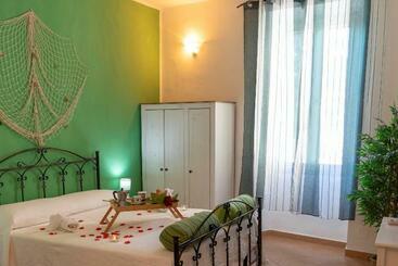 游客公寓 Casa Domitilla Vista Mare   Spiagge, Storia & Relax Wifi   Netflix