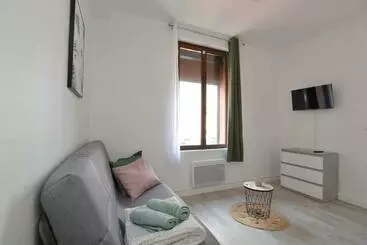 Turist apartmanları Home Group