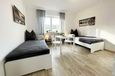 Turist apartmanları Cozy And Modern 3 Room Apartment