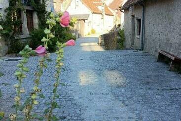 شقق خاصة سياحية La Petite Maison Au Coeur Du Village