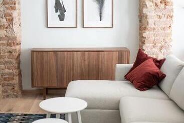 آپارتمان‌های توریست‌ها #stayhere   Brand New Authentic Pilies Studios   Heart Of Old Town Vilnius