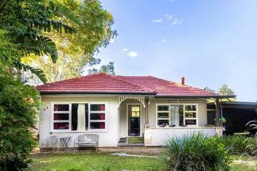 ツーリストアパートメント Work From Country Side With Urban Amenities