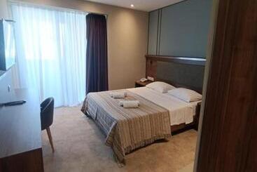 هتل Alliance Palace