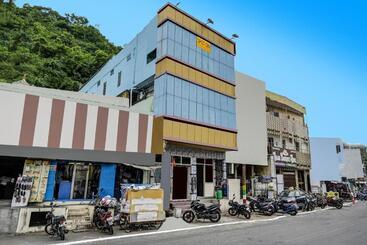 Hotel Spot On 92758  Svr Grand