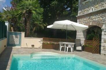 דירות לתיירים Casale Esmeralda