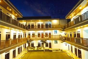 Hostel Hometown Residence