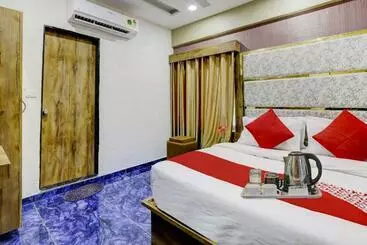 Hotelli Flagship 91933 Bhavy