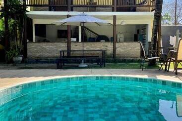 Pensão Maui Suítes E Chalés