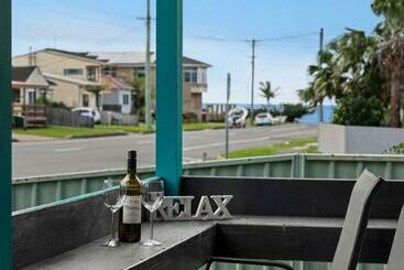 Apartamentos turísticos Coastal Vibes Walk To Beach, Marina, Cafes And Pubs