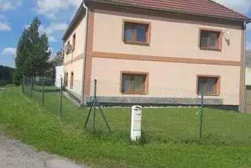 Turistihuoneistot Zbytiny