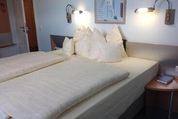 Ressmann`s Residence