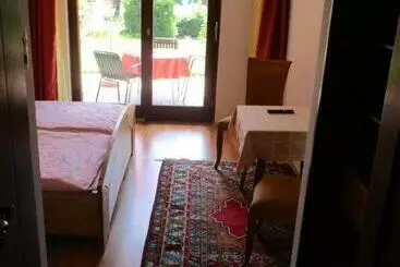 Bed and Breakfast Gästehaus Leo