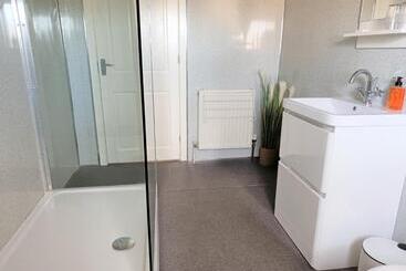 פנסיון Granby House