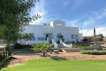 펜션 Kia Ora Guest House