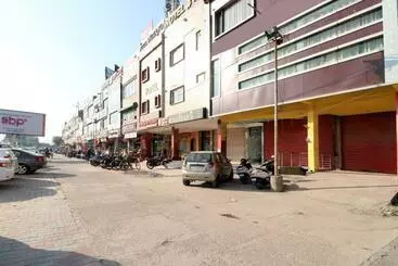 هتل Capital O Grand Vista