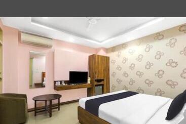 호텔 Manhatten Grand