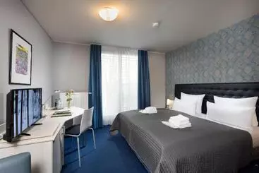 هتل Ambassador Berlin Grünau