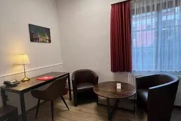 Отель Columbus Und Glamping