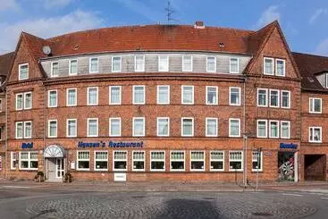 Отель Hansen