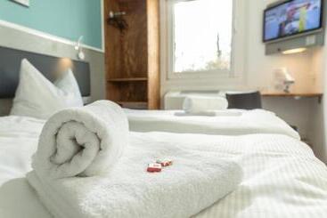 فندق T3 Budget Berlin Hennigsdorf