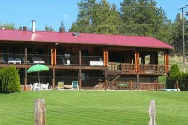 Kamloops Log Home Bed And Breakfast