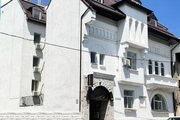 هتل آپارتمان Marina Srl