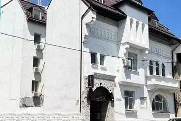 هتل آپارتمان Marina Srl