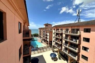 בית מלון כפרי Jurerê Beach Village