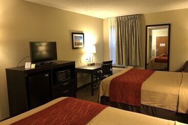 Отель Inn At Clinton