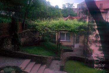 בית מלון כפרי Kaiser