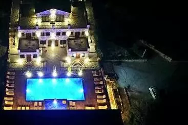Hotel Limni Resort