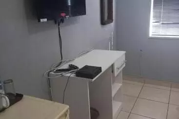 Pensione Emangweni Guestlodge