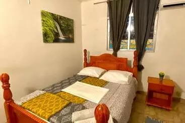 آپارتمان‌های توریست‌ها Maison Créole Authentique