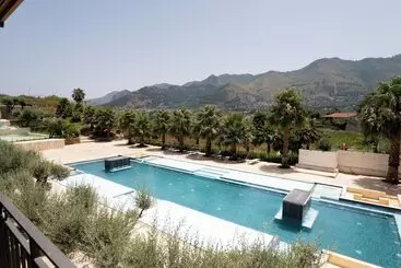 Resort Al Balhara Suite & Spa