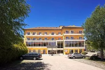 Castrum Villae By Walk Hotels