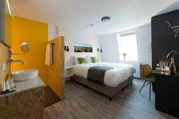 Boutique Hotel Charley S