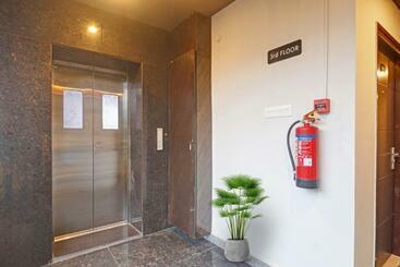 בית מלון כפרי Super Townhouse Rcc Pristine