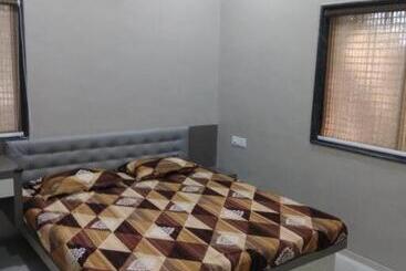 Turistihuoneistot Nisarg Farm Villa