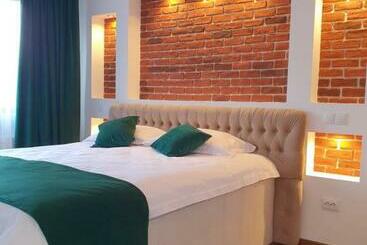 旅馆 Hanul Doftana