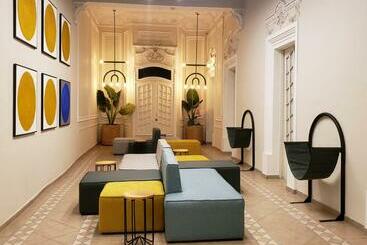 Отель Grand Isitia