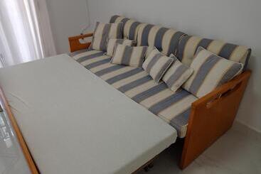 ツーリストアパートメント Tres Delfines Solo Familias Serviplaya