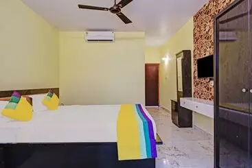 Itsy Hotels La Prince Residency