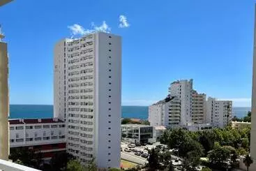 Turistihuoneistot Mcramé Design Apt Sea View, Beachfront, Swimming Pool, 2bdr, 2bar, 6 Pax, Praia Da Rocha