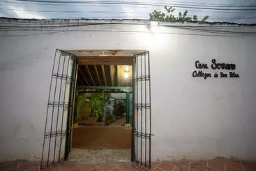 ペンション Casa Serrano   Callejón De Don Blas