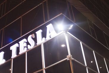 酒店 Tesla