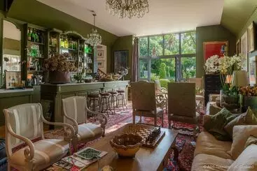 Aamiaismajoitus (B&B) Les Jardins Haute Couture