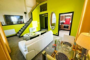 Hotel Phoenix Apartments