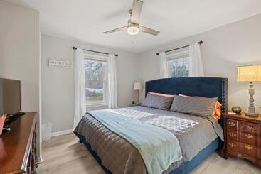 شقق خاصة سياحية The Twisted Maple   Dogs Stay Free!